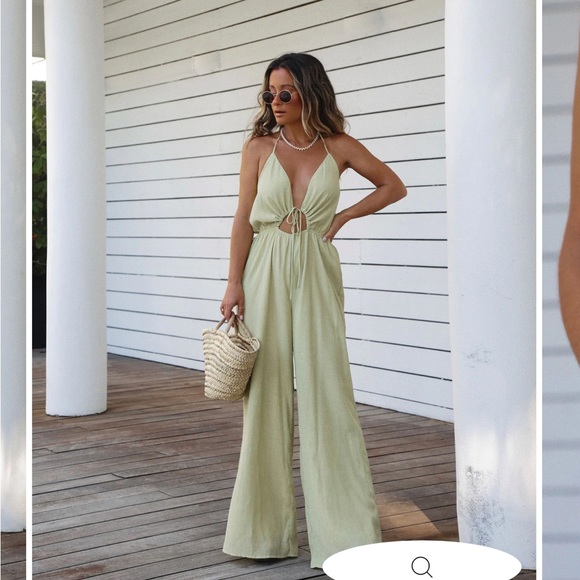 Living Easy Adjustable Halter Jumpsuit - Vici Collection - Picture 1 of 2